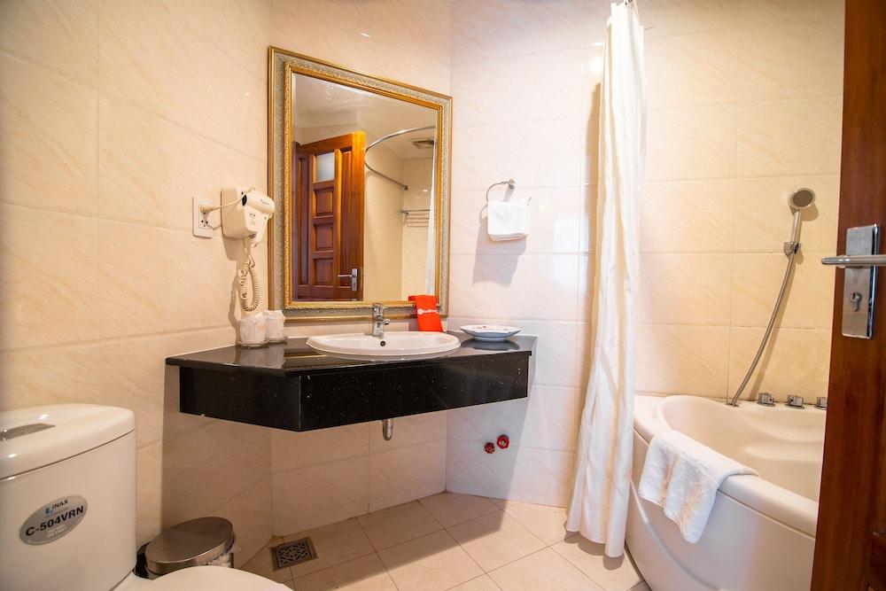 Reddoorz Premium White Lion Ho-Chi-Minh-Stadt