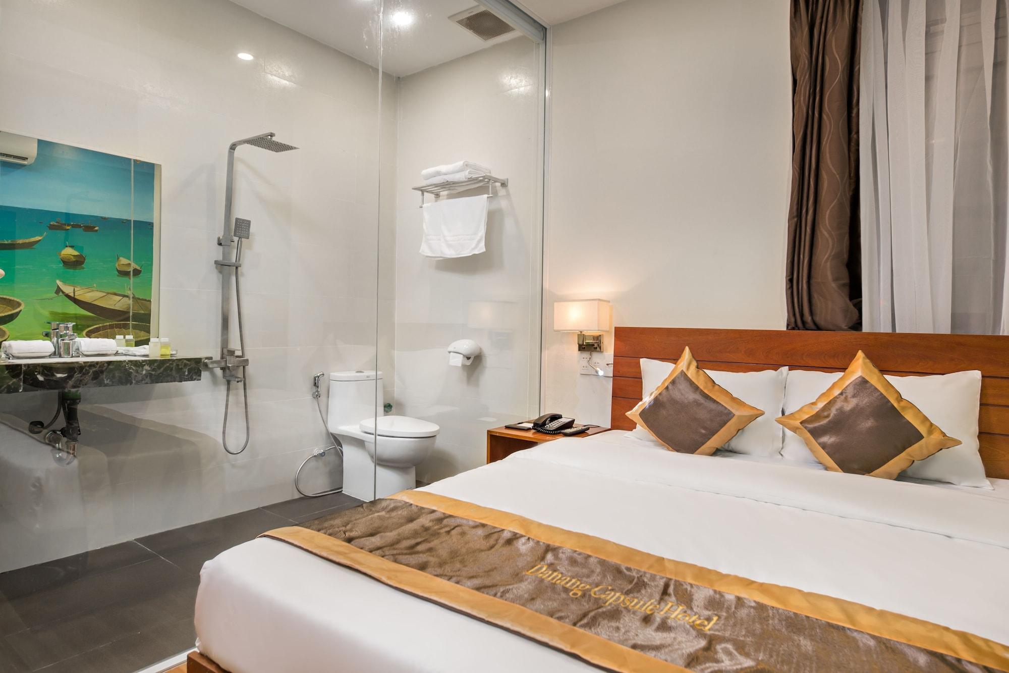 Ancyra Capsule - Backpackers Paradise & Rooftop Bar Capsule hotel Da Nang