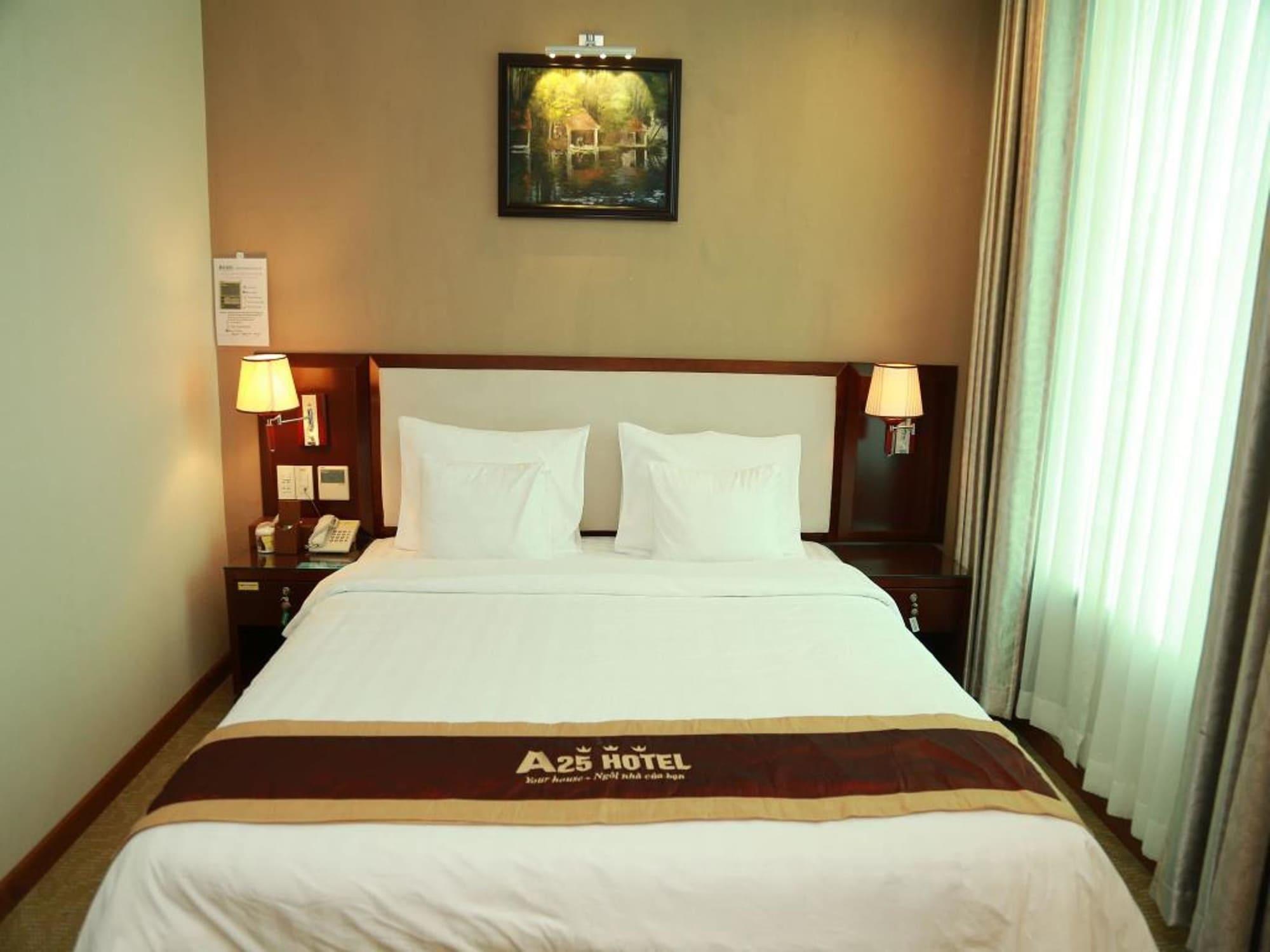 Khách sạn A25 - 180 Nguyễn Trãi 3*