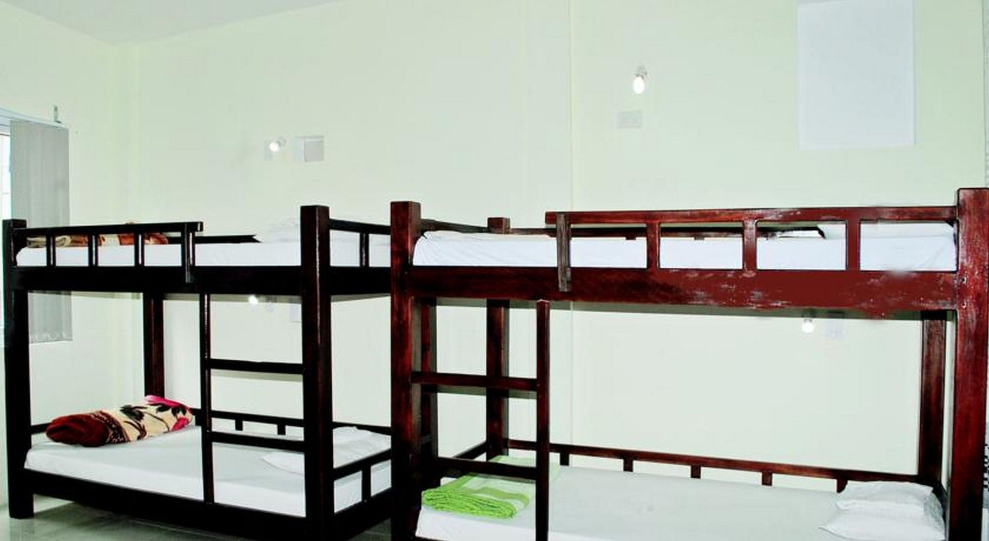 Ngoc Binh Hotel *
