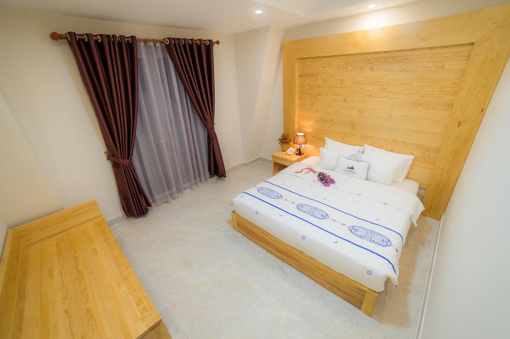 Hotel Starhill 2*