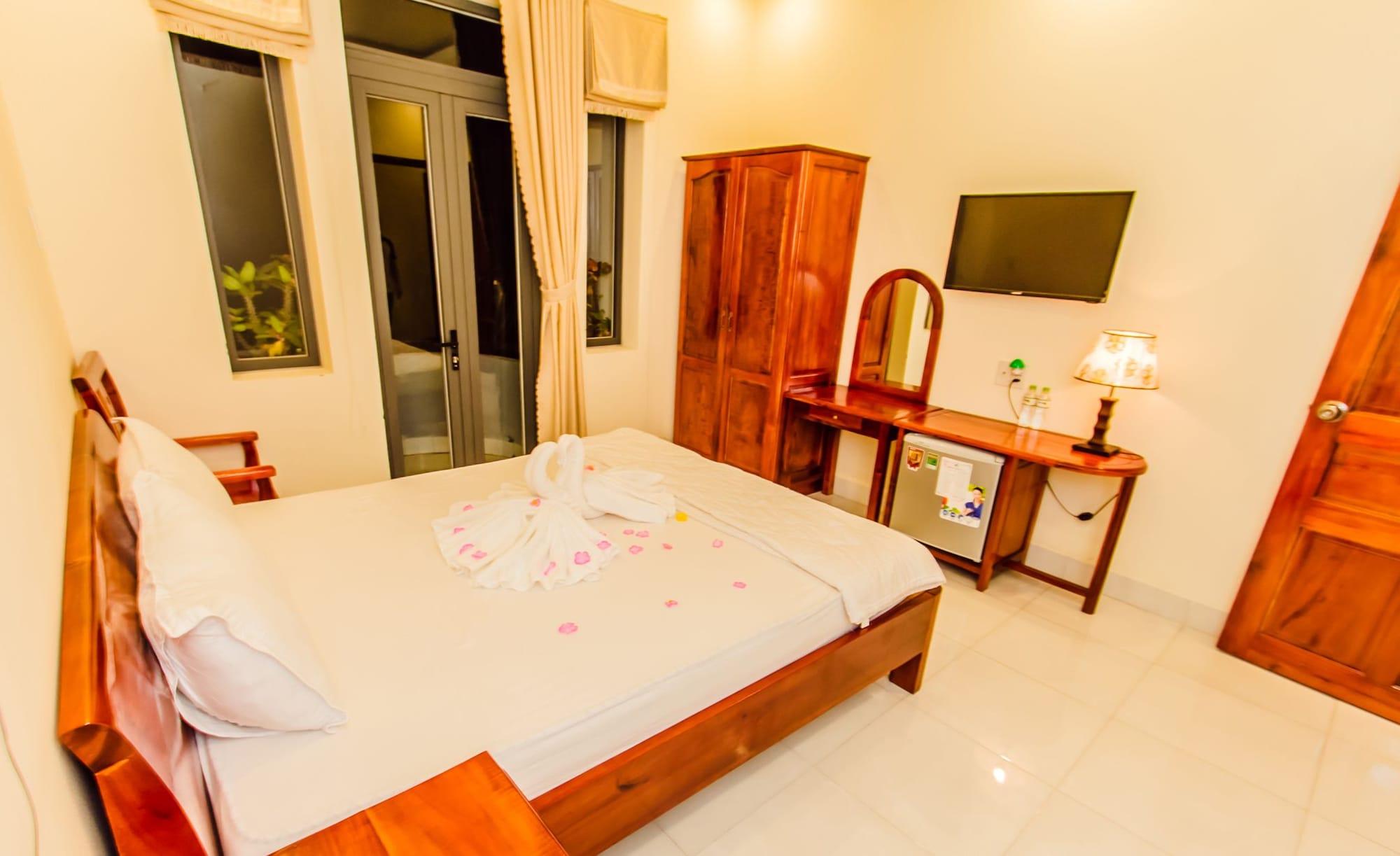 Hotel Lien Thong *