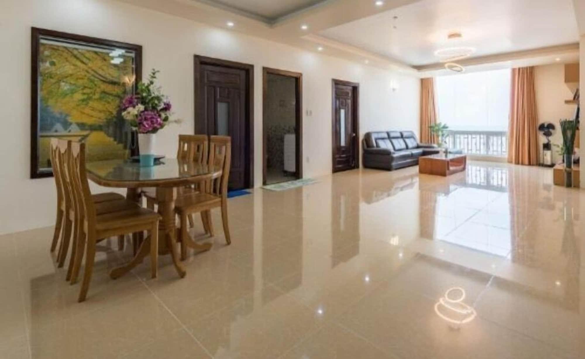 The Grand Condotel *