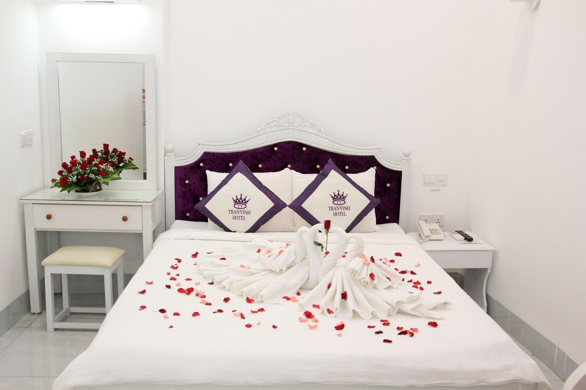 Trần Vinh Khách sạn