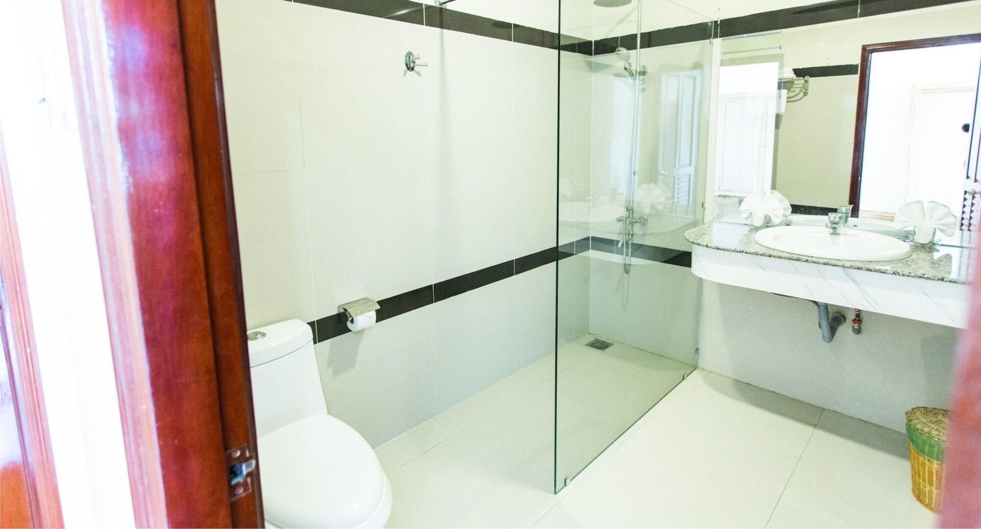 Hoang Yen Hotel 2 3*