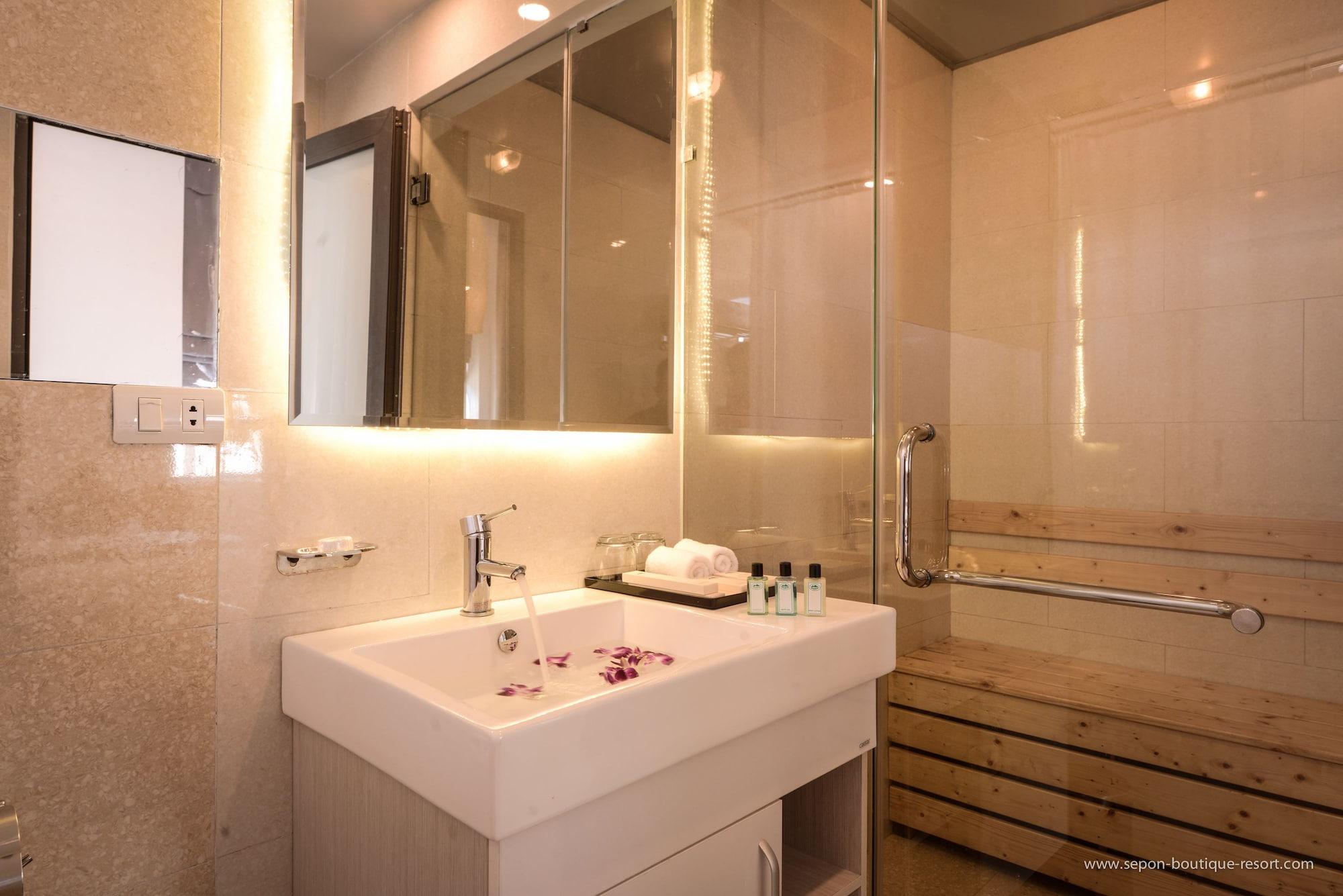 Resort Sepon Boutique Ha Loi Trung