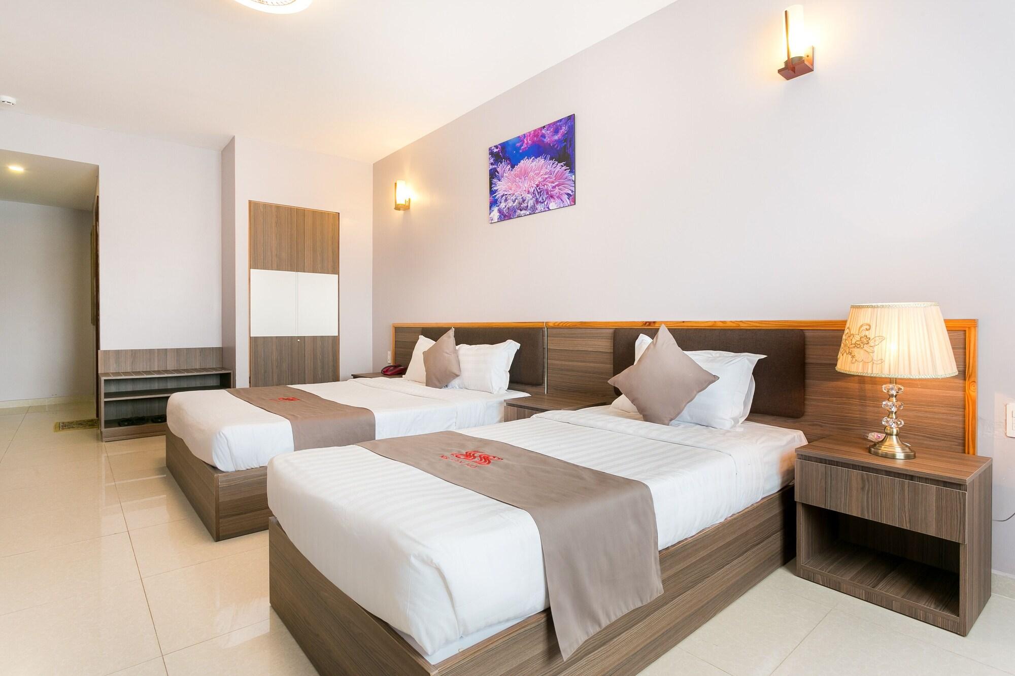Khach San San Ho Hotel