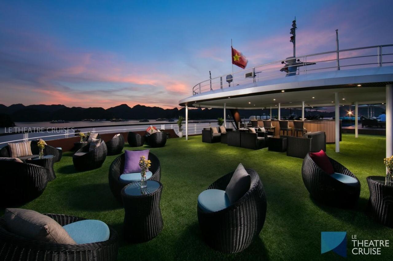 Le Theatre Cruises - Wonder On Lan Ha Bay 