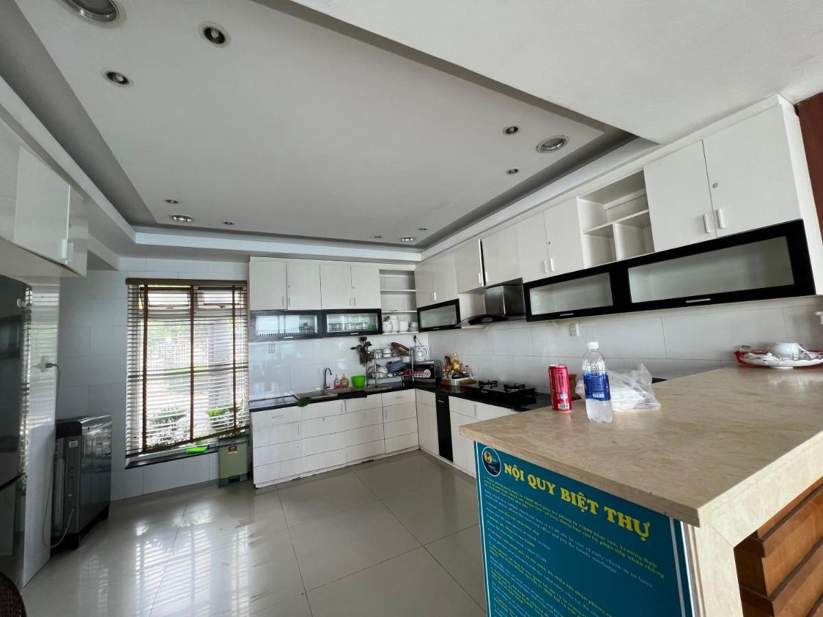 Nancy Front * Vung Tau