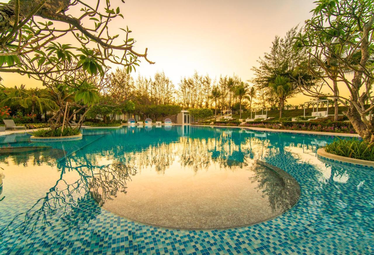 Fleur De Lys & Long Resort Long Hai
