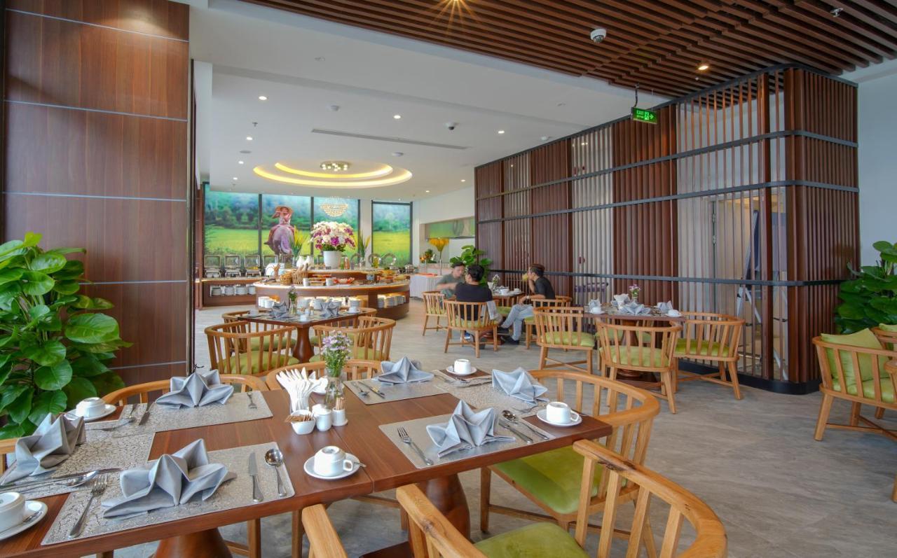 Hotel G8 Luxury And Đà Nẵng