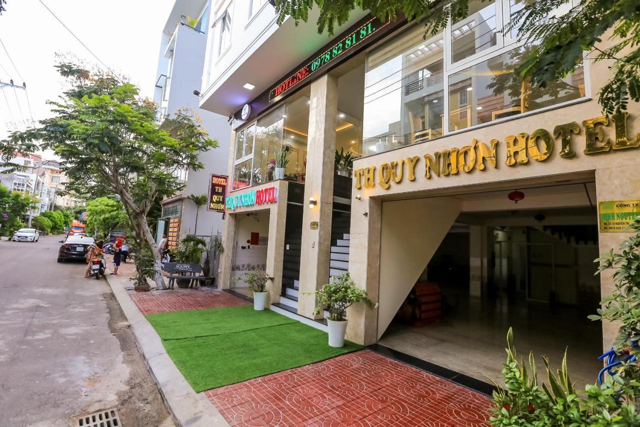 Th Khách sạn Quy Nhơn