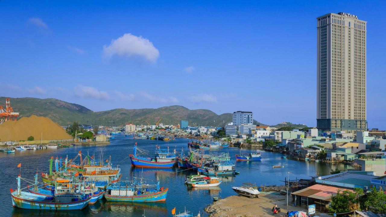 Th Khách sạn Quy Nhơn