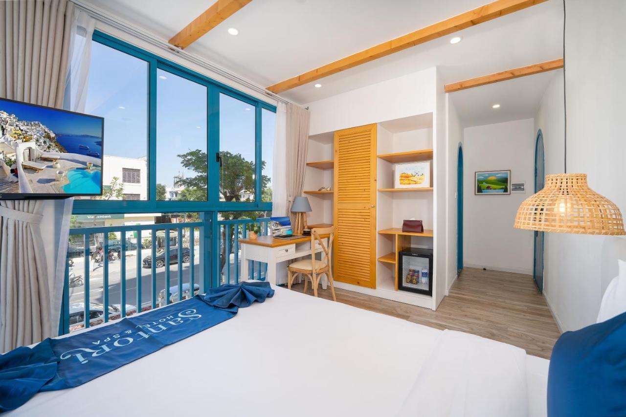 Và Santori 4*