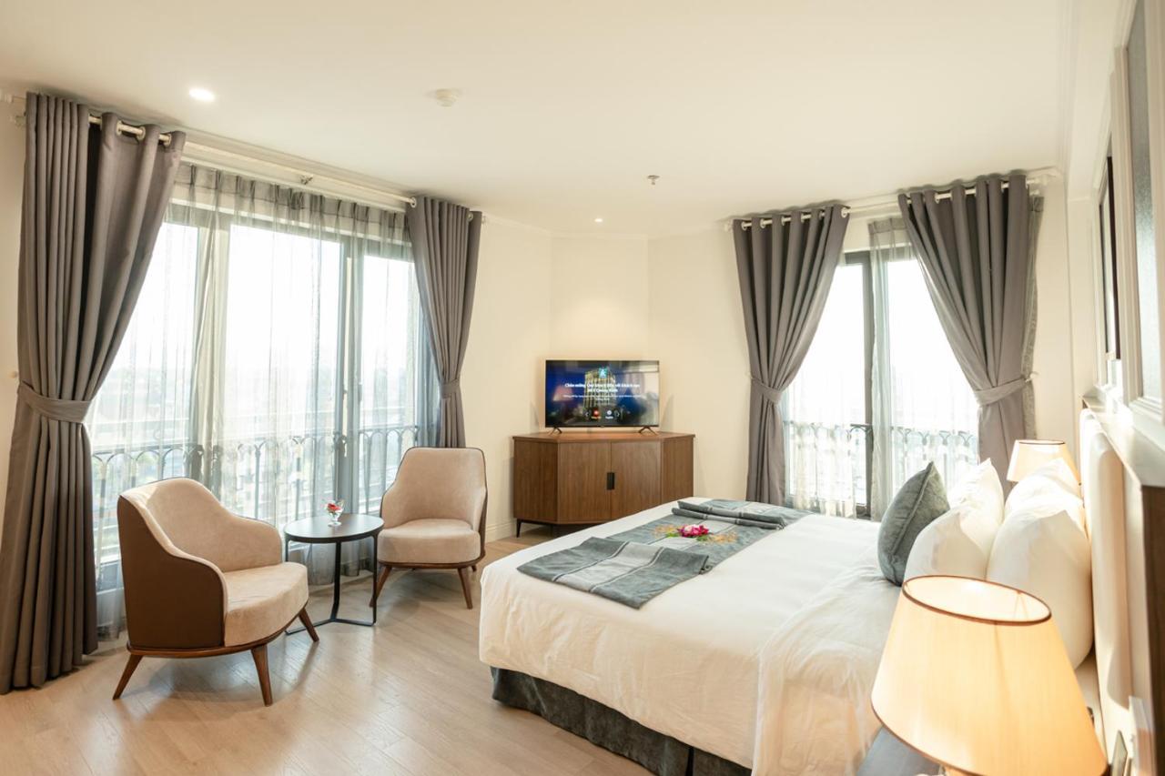 Rex Quang Binh 4*
