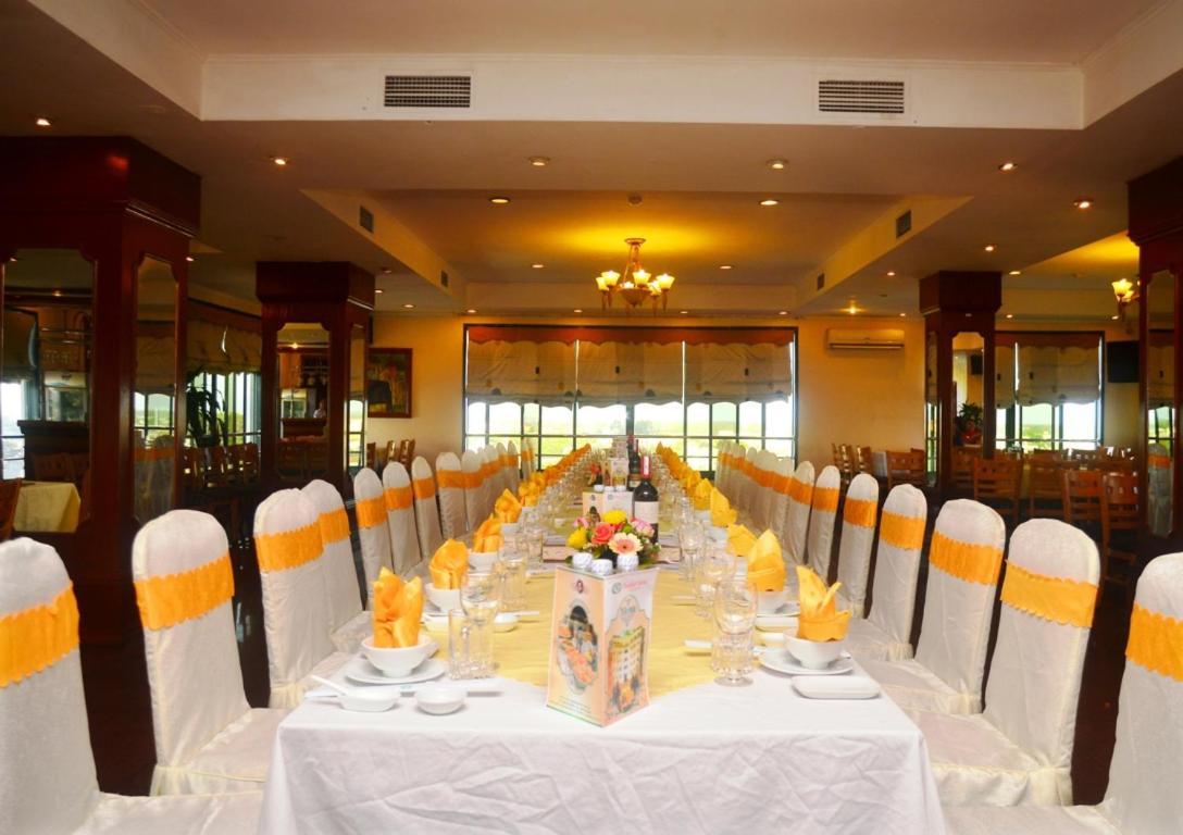 Central Hotel Hotel 4*