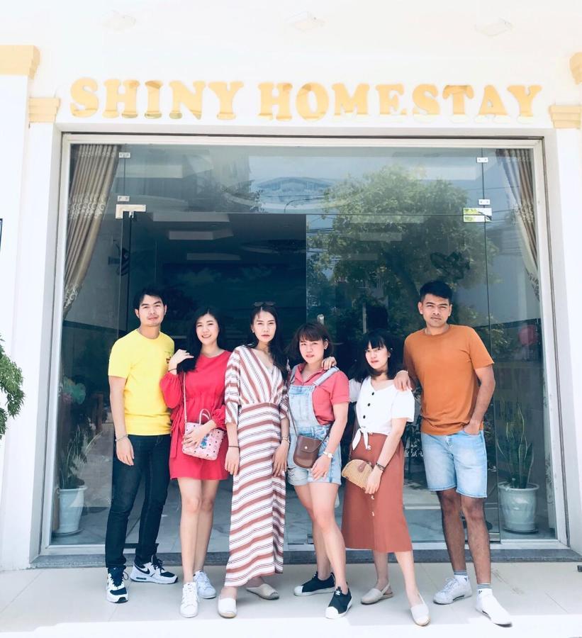 Shiny Homestay