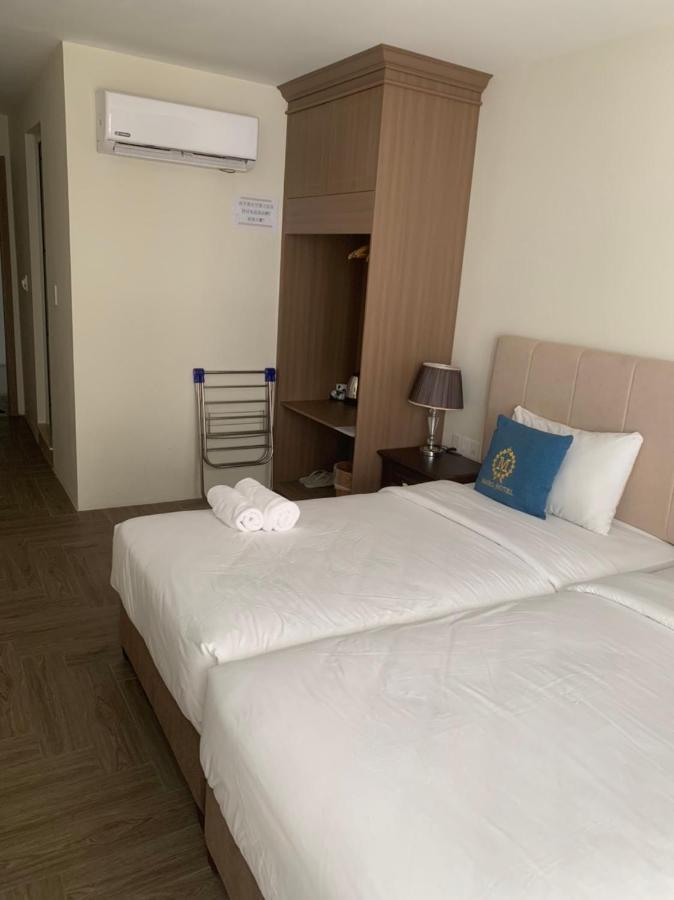 Maro Hotel