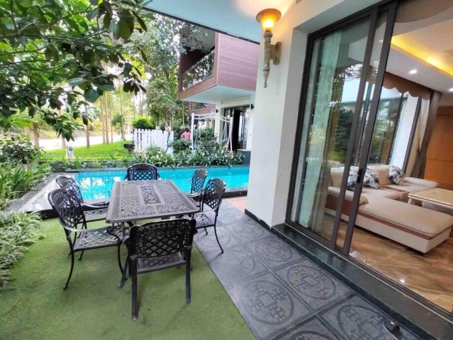 Hoàng Quyên 9 Flamingo đại Lải Căn hộ