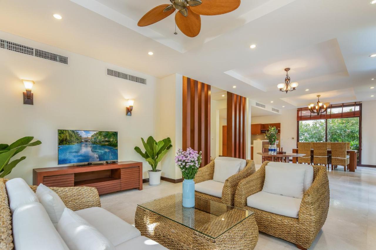 Resort Paradise Center My Khe &