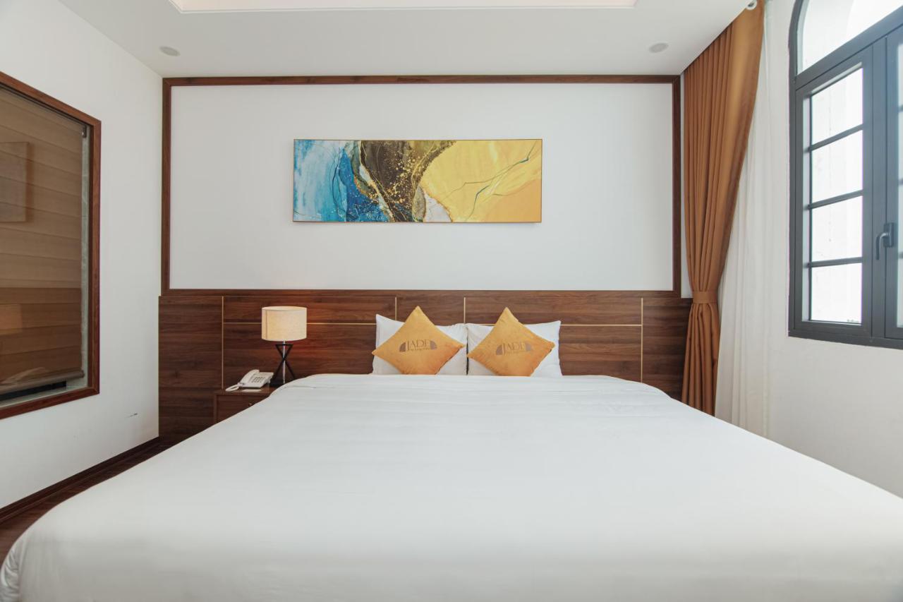 Jade Hotel 3*