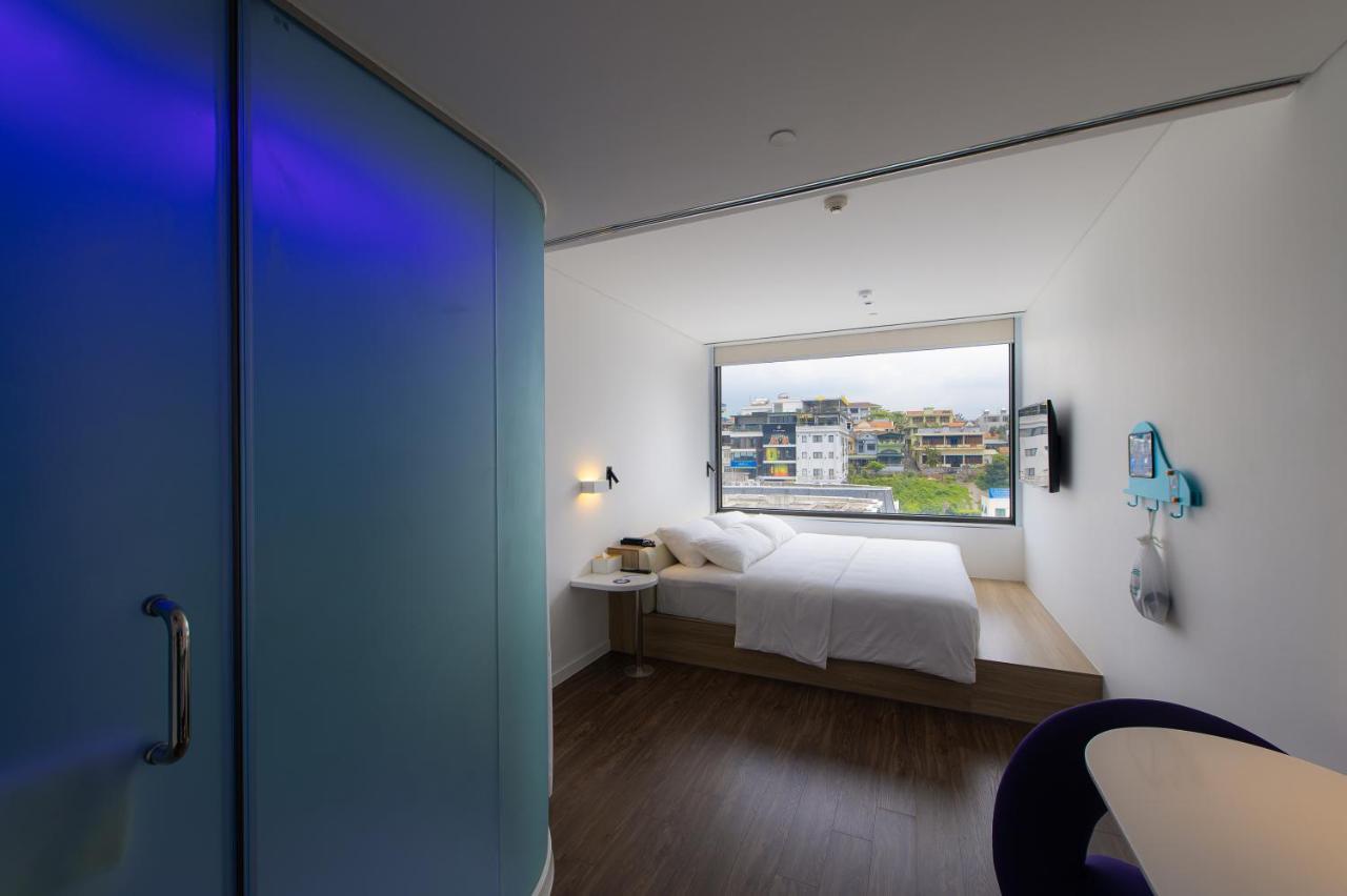 Hotel Tru By Hilton Ha Long Hon Gai Centre 4*