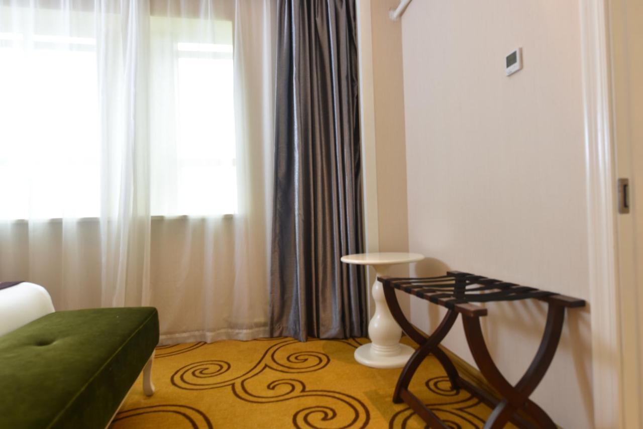 Hong Grand 5*