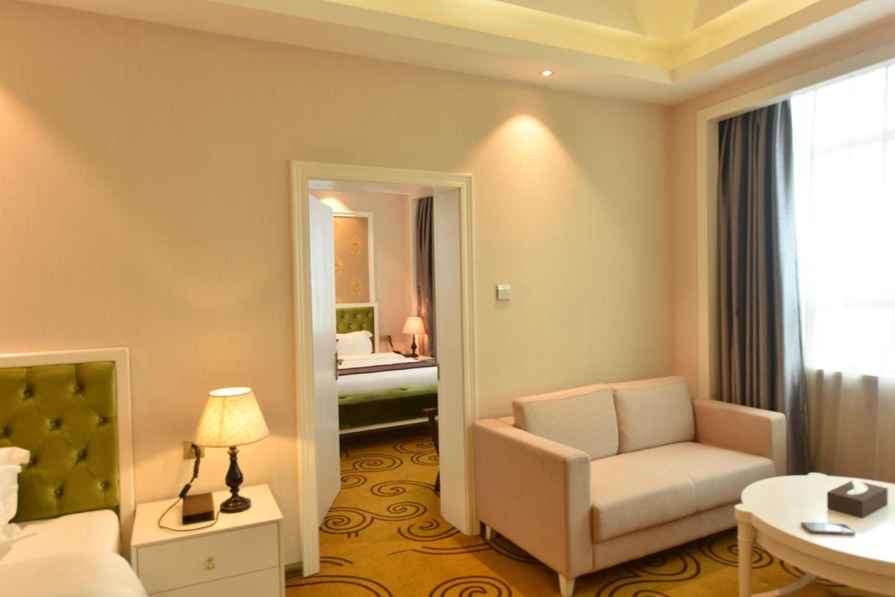 Hotel Hong Grand 5*