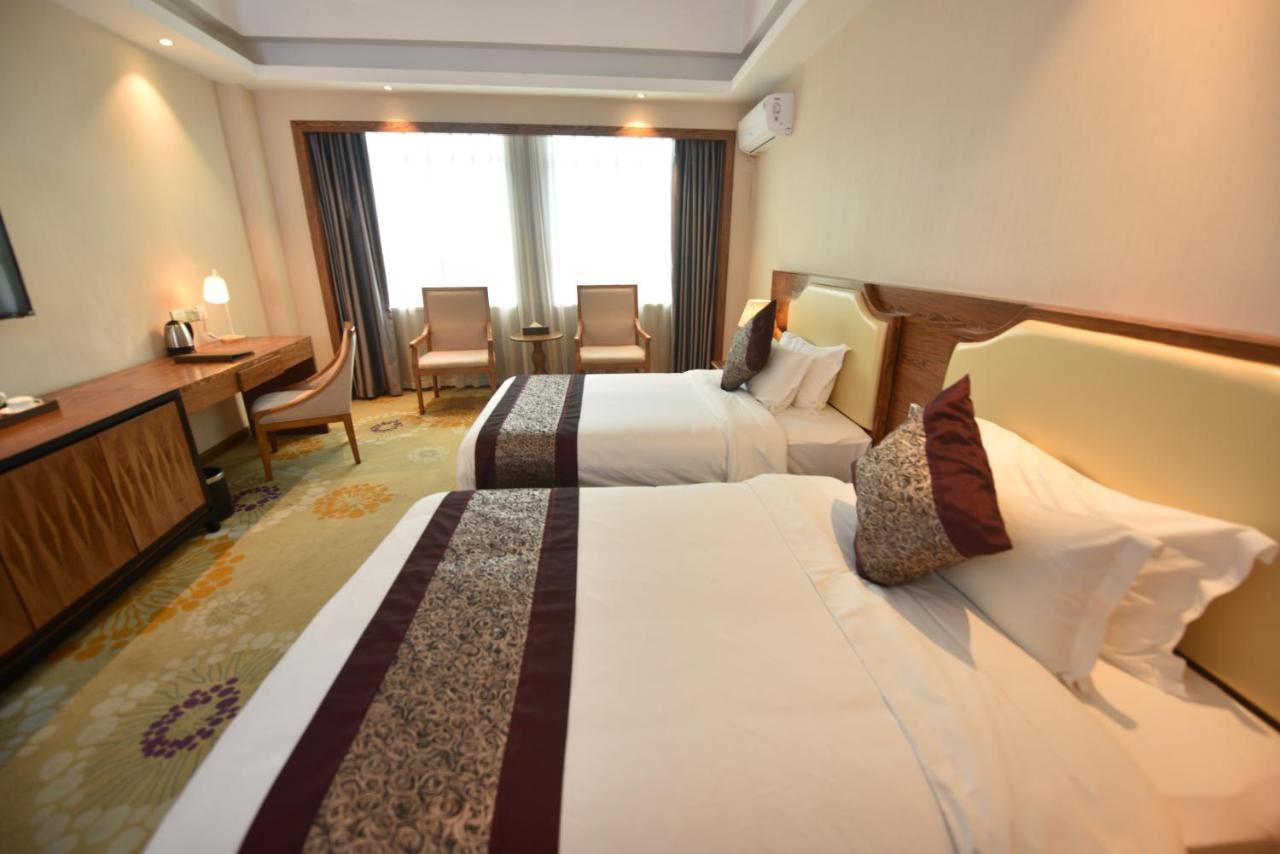 Hong Grand 5*