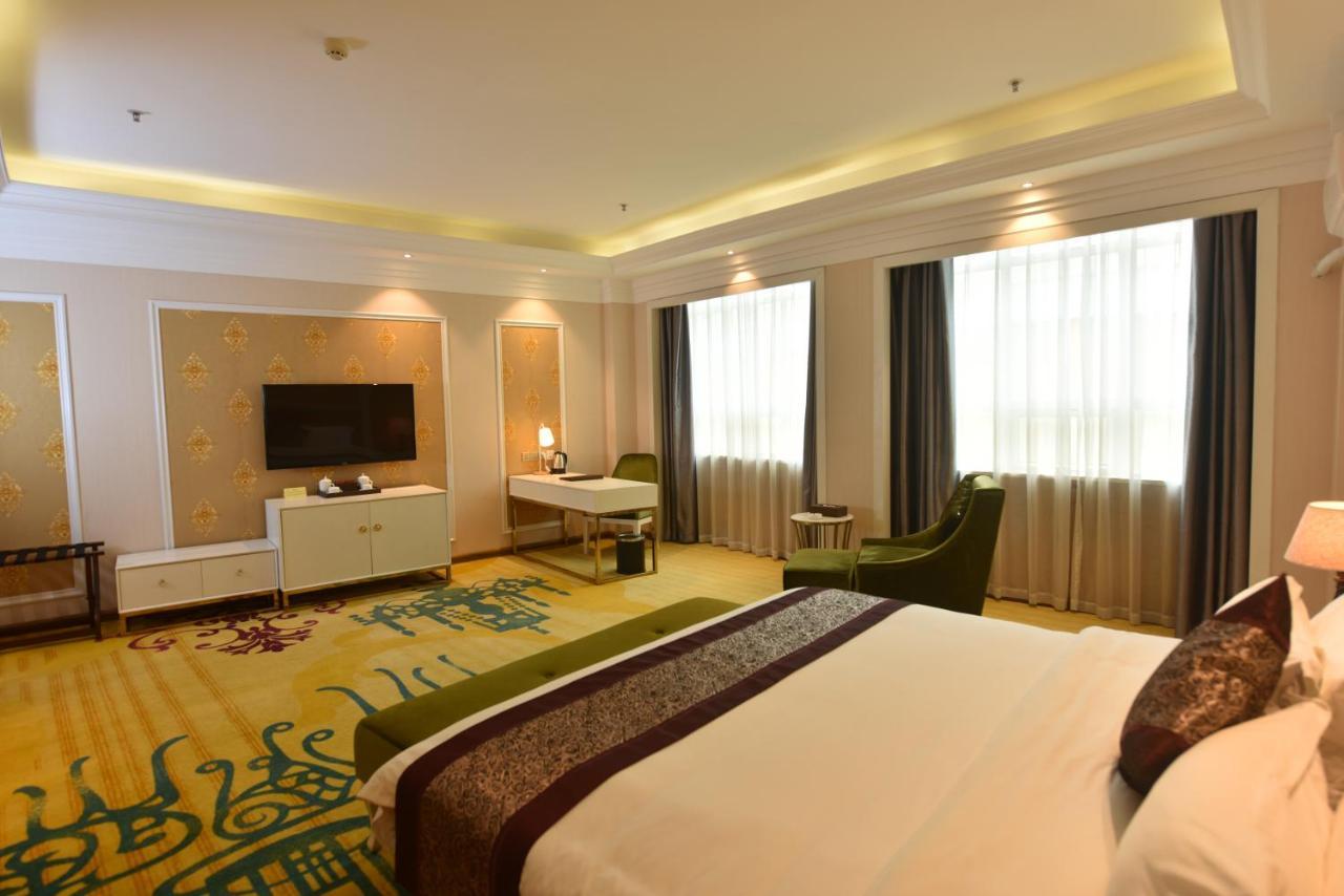 Hotel Hong Grand 5*