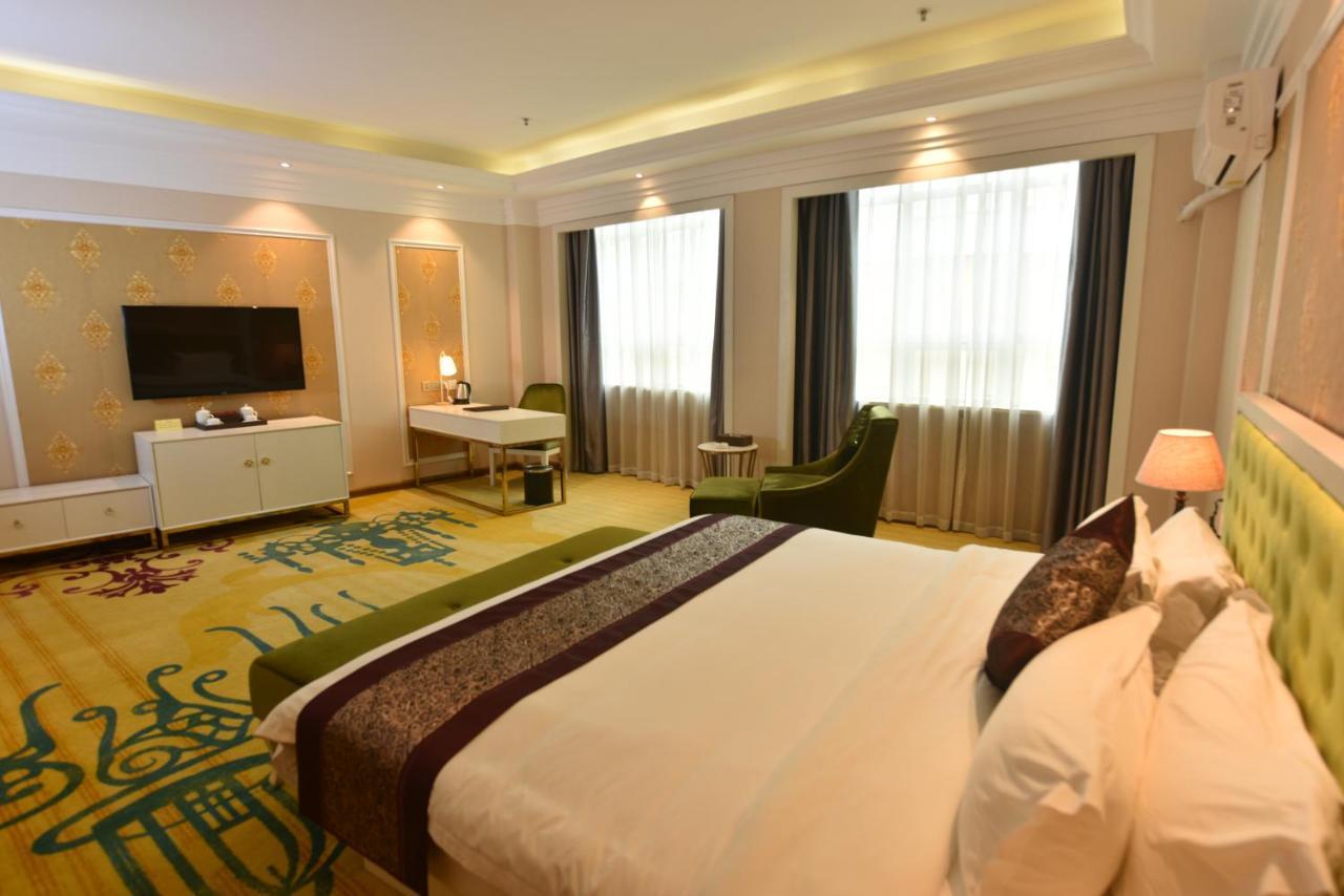 Hong Grand Hotel Mong Cai