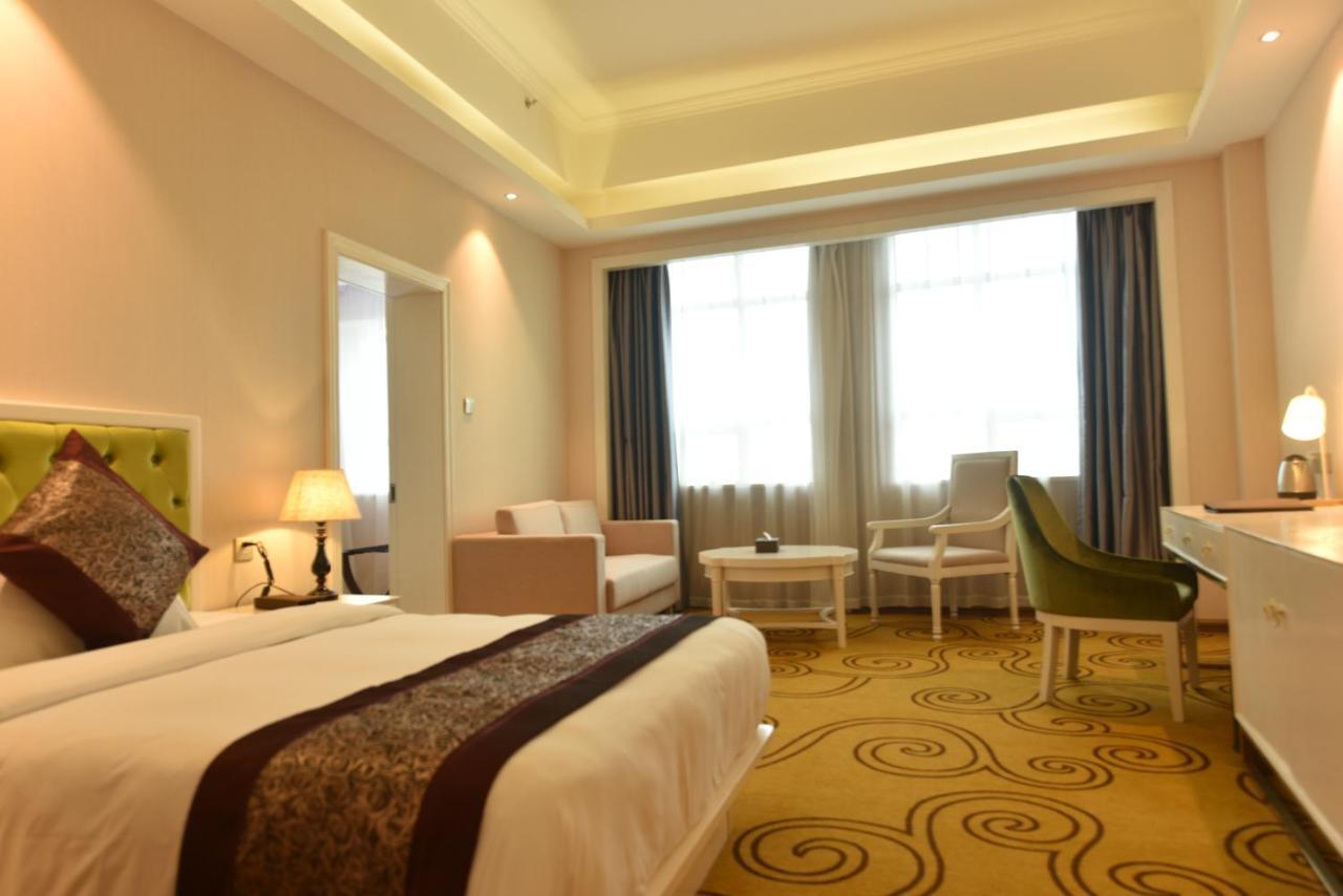 Hotel Hong Grand 5*