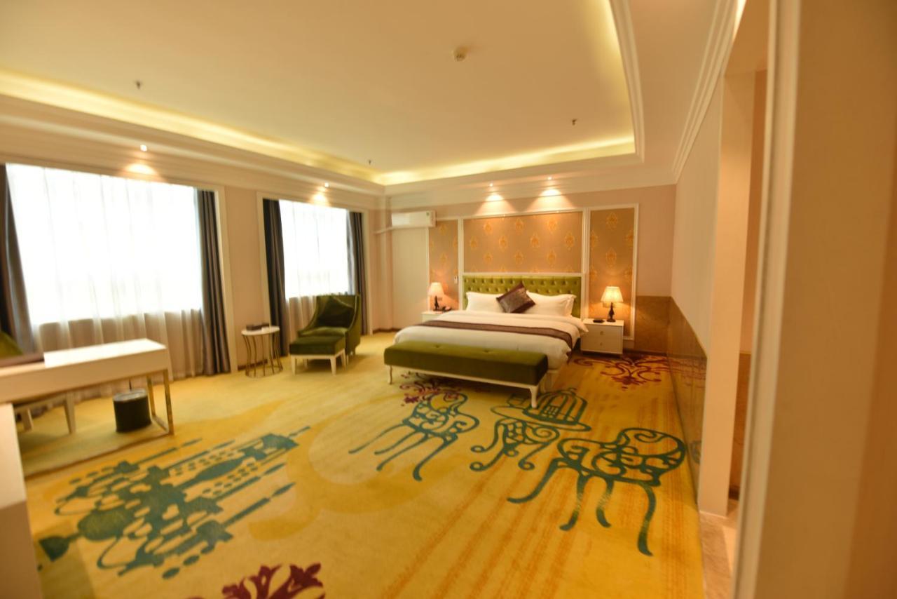Hong Grand 5* Mong Cai