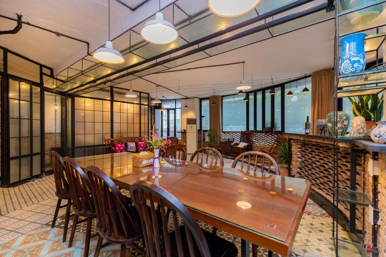 Apartment Thuy Tien Building *