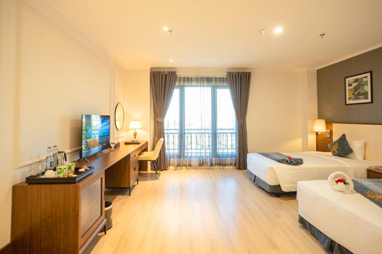 Rex Quang Binh Hotel