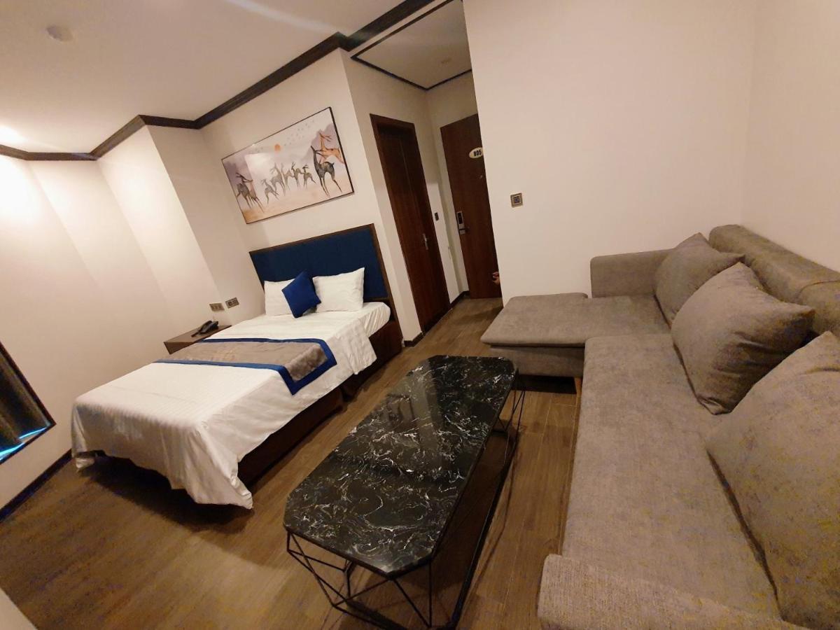 Kingdom Hotel 3*