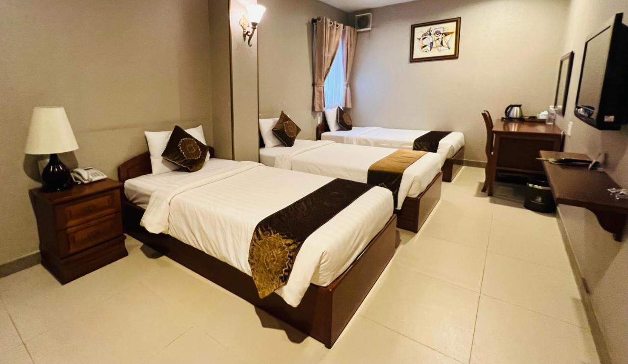 Reddoorz Premium White Lion Hotel