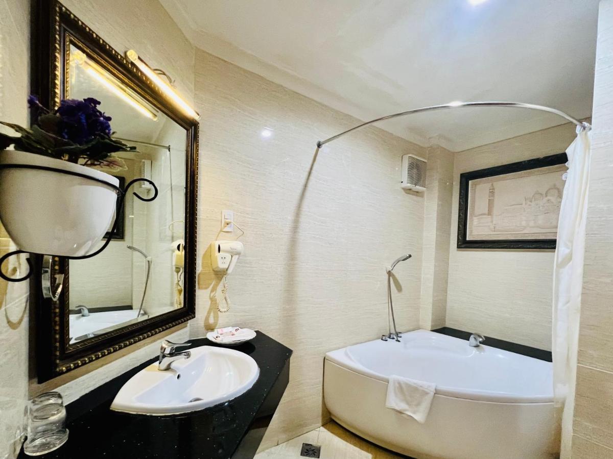 Reddoorz Premium White Lion Ho-Chi-Minh-Stadt