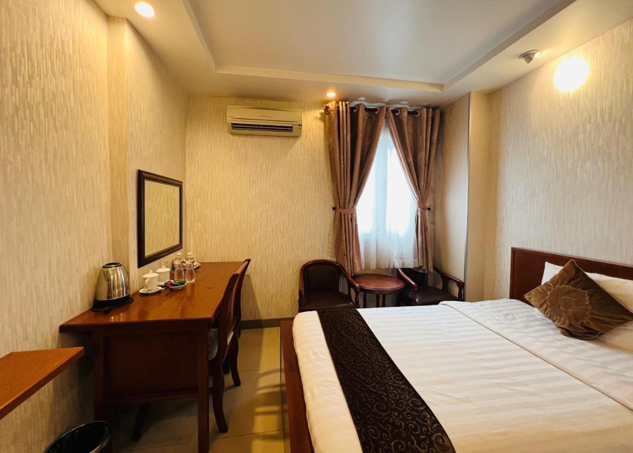 Hotel Reddoorz Premium White Lion Ho-Chi-Minh-Stadt