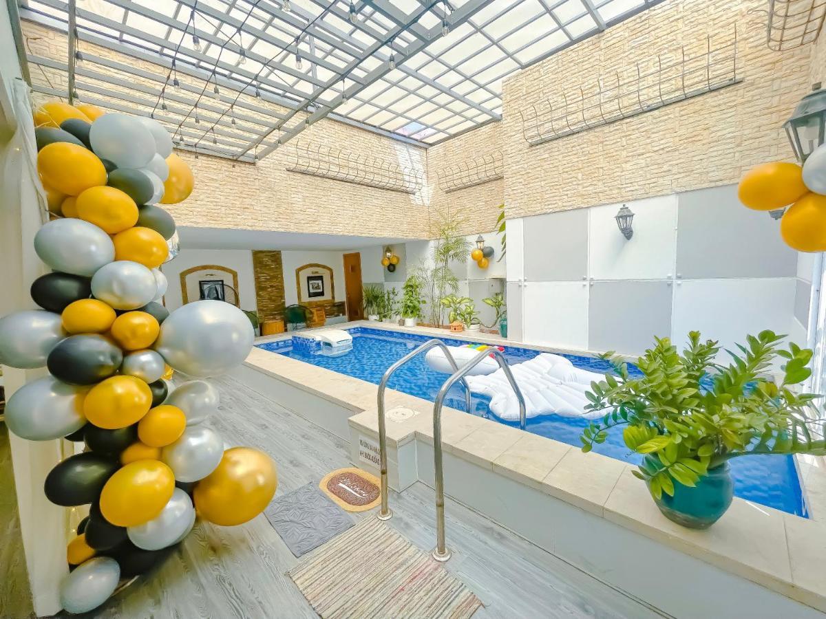 Penthouse 86 - Pool Private - In The Heart Hcm Apartment *