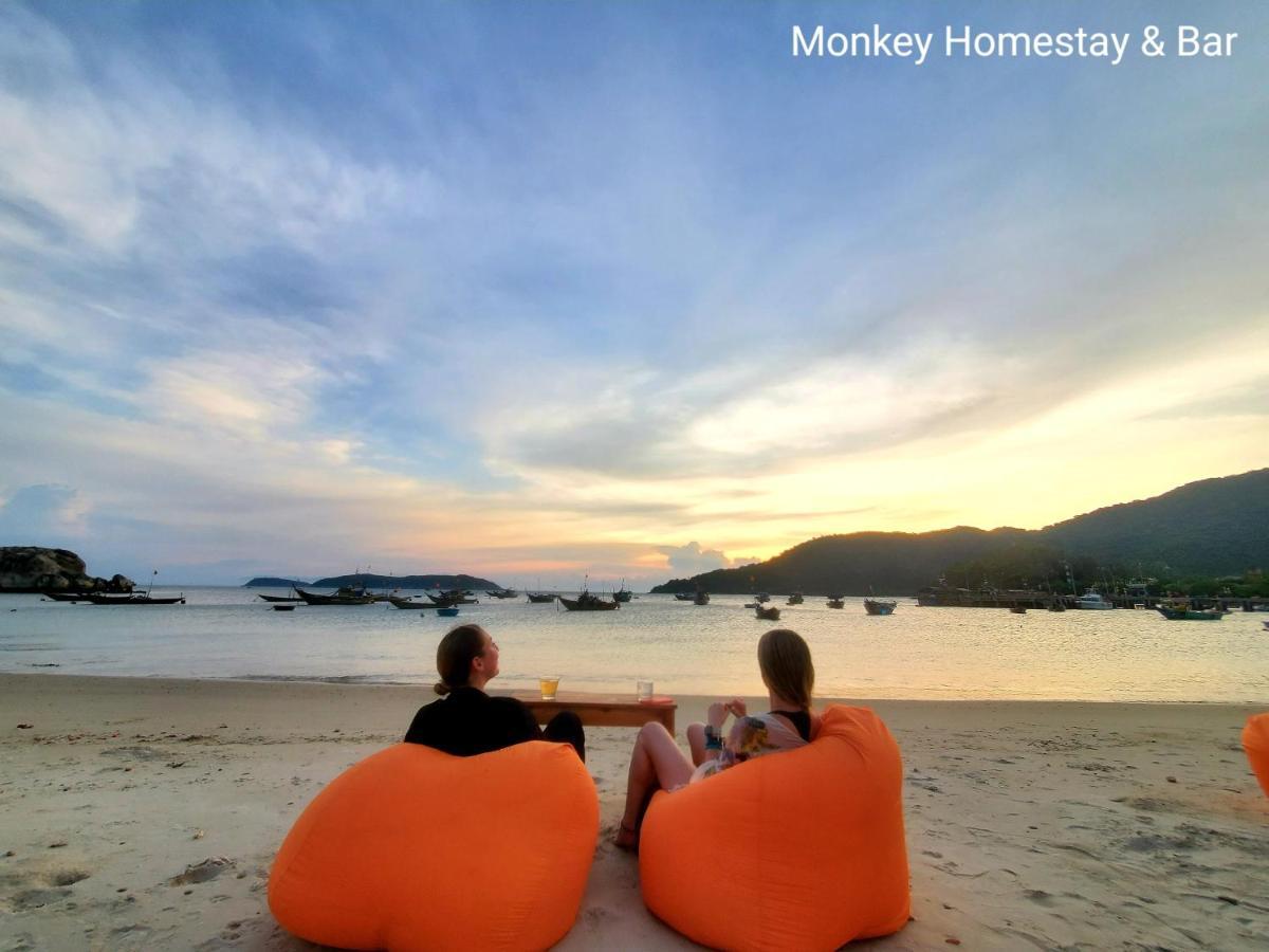 Monkey & Bar Bed & Breakfast