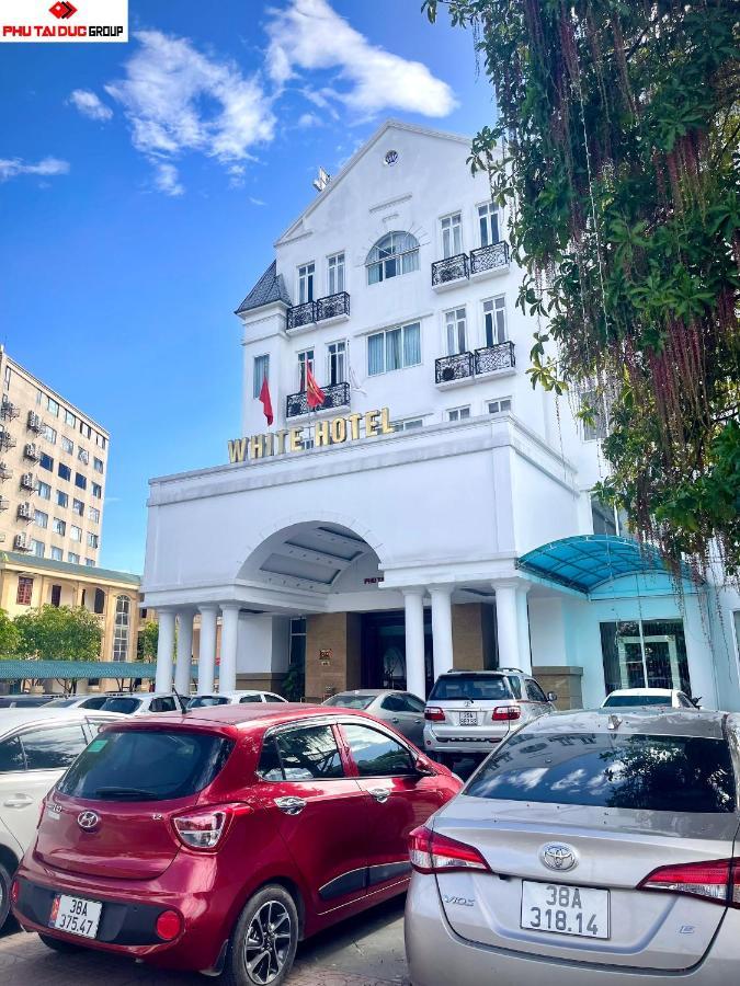 White 3* Ha Tinh