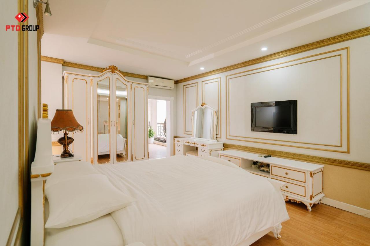 White 3*