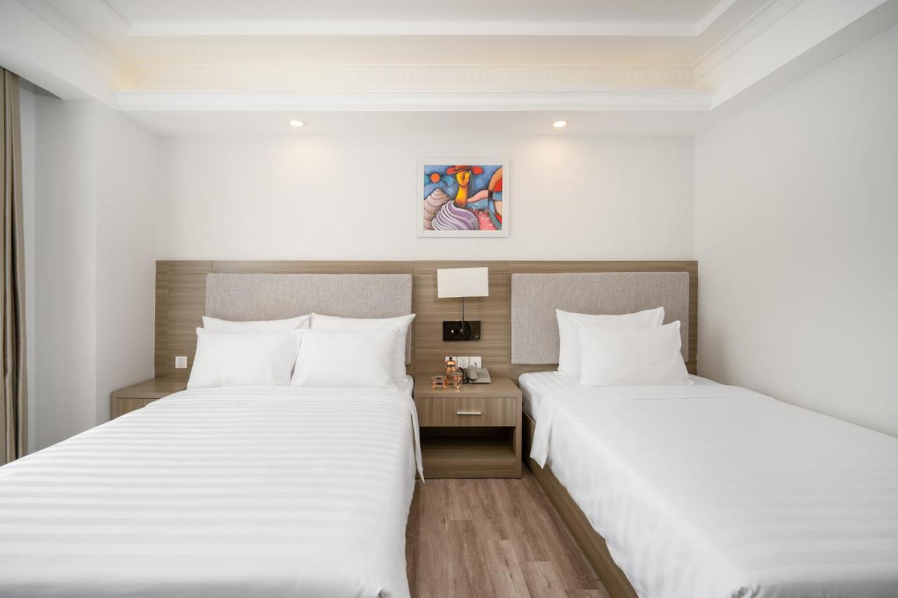 Royal By Thg Hotel