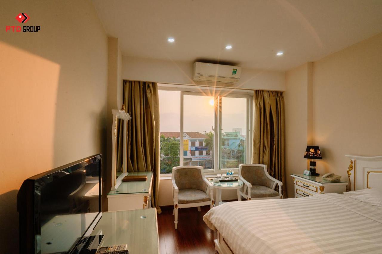 White Hotel 3*
