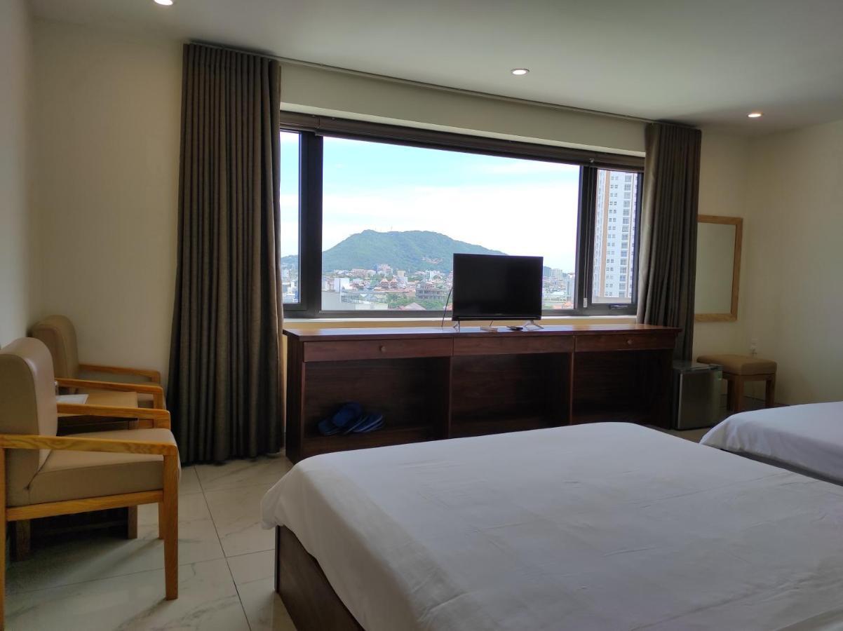 Hong 2 3*