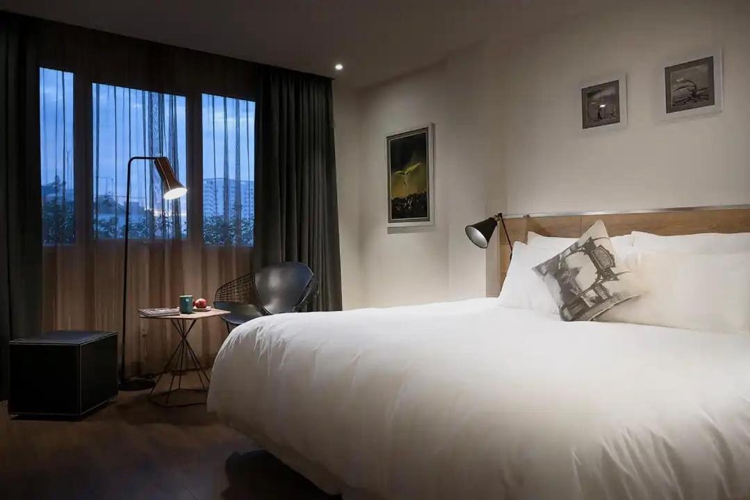 Hotel C Hotel- De Tham Bui Vien Walking Street 3*