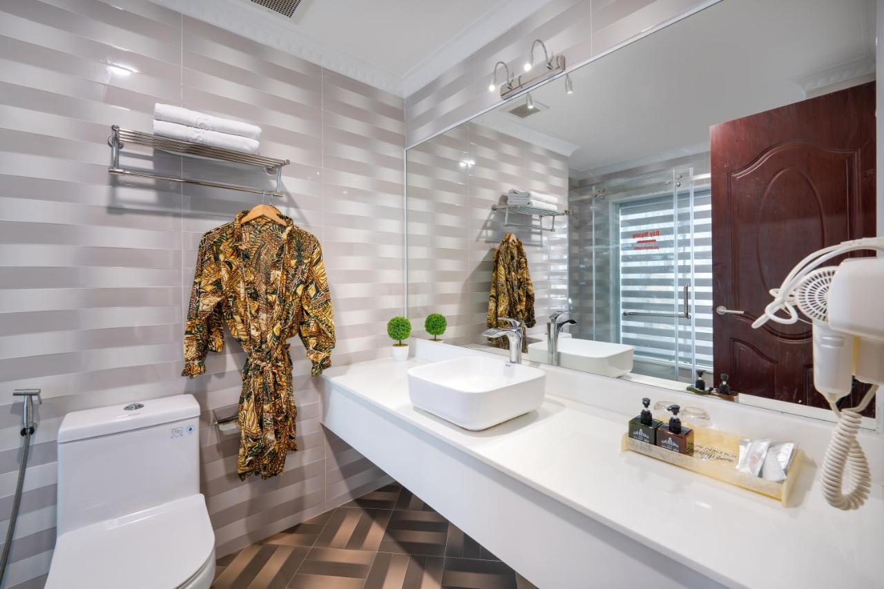 Khách sạn Royal 4*