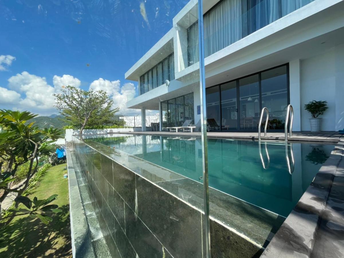 Casa Blanca Villas * Nha Trang