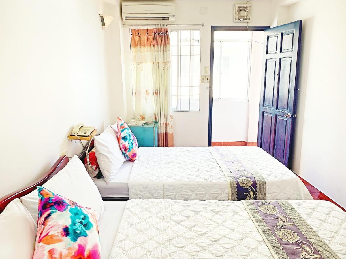 Anh Minh - Manchester Hotel Nha Trang